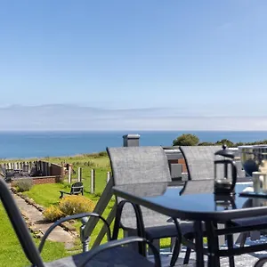 Holiday home Ammonite - Coastal Retreat With Sea Views, Hinderwell