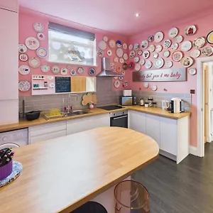 Apartment Host & - The Artists Pad, Saltburn-by-the-Sea